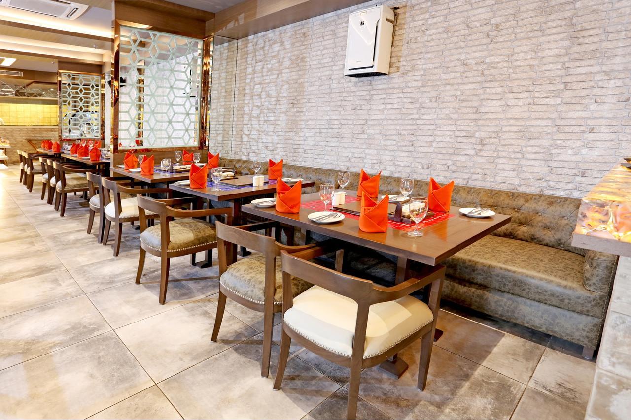 Hotel Parador Agra Экстерьер фото